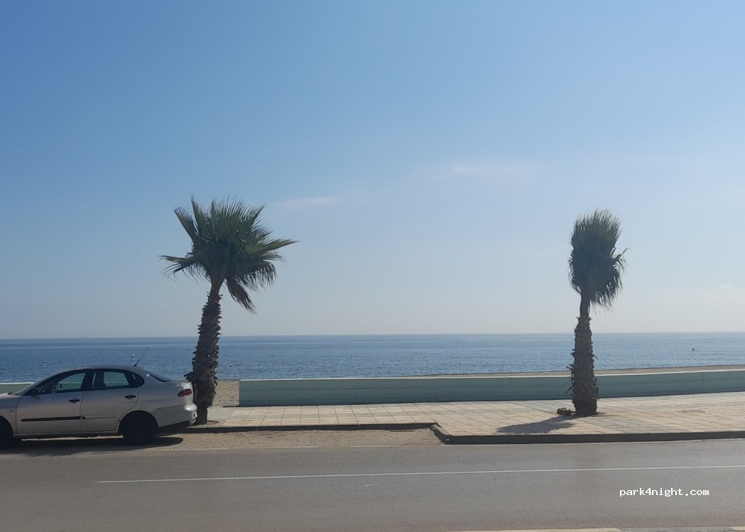 (11300) La Línea de la Concepción - Calle Torrijos Paseo del Mediterráneo — foto