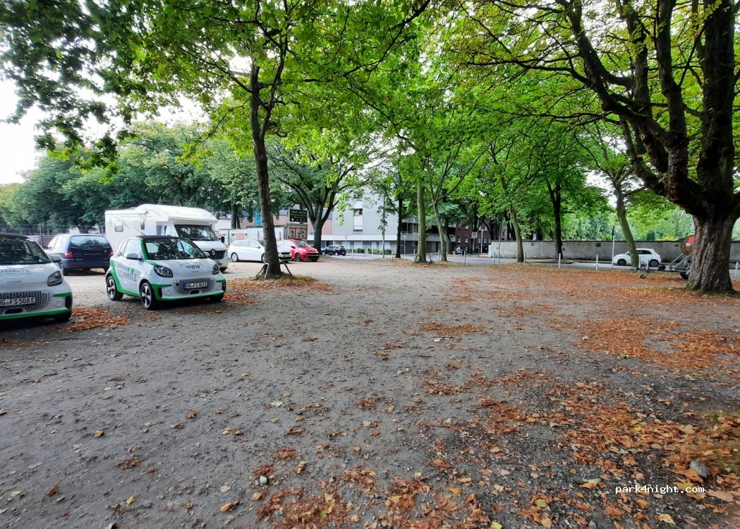 (41236) Mönchengladbach - 10 Jahnplatz — foto 2