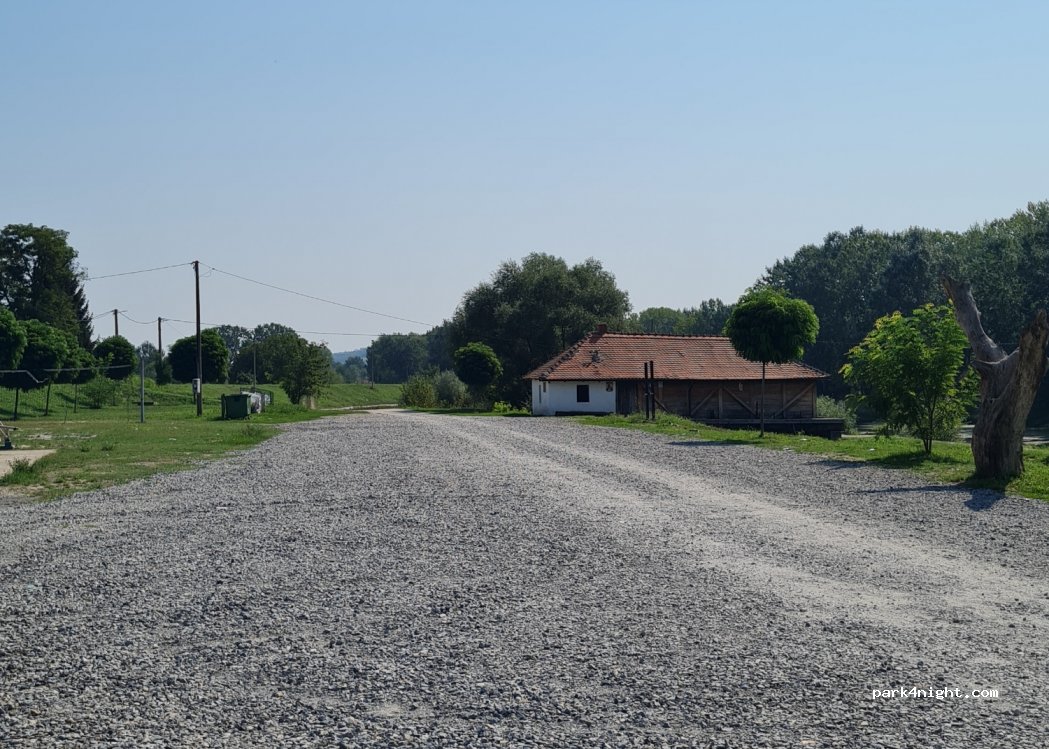 (9555+HG) Lajkovac - Unnamed Road — foto 4