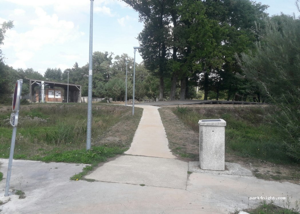 (87520) Oradour-sur-Glane - — foto 2
