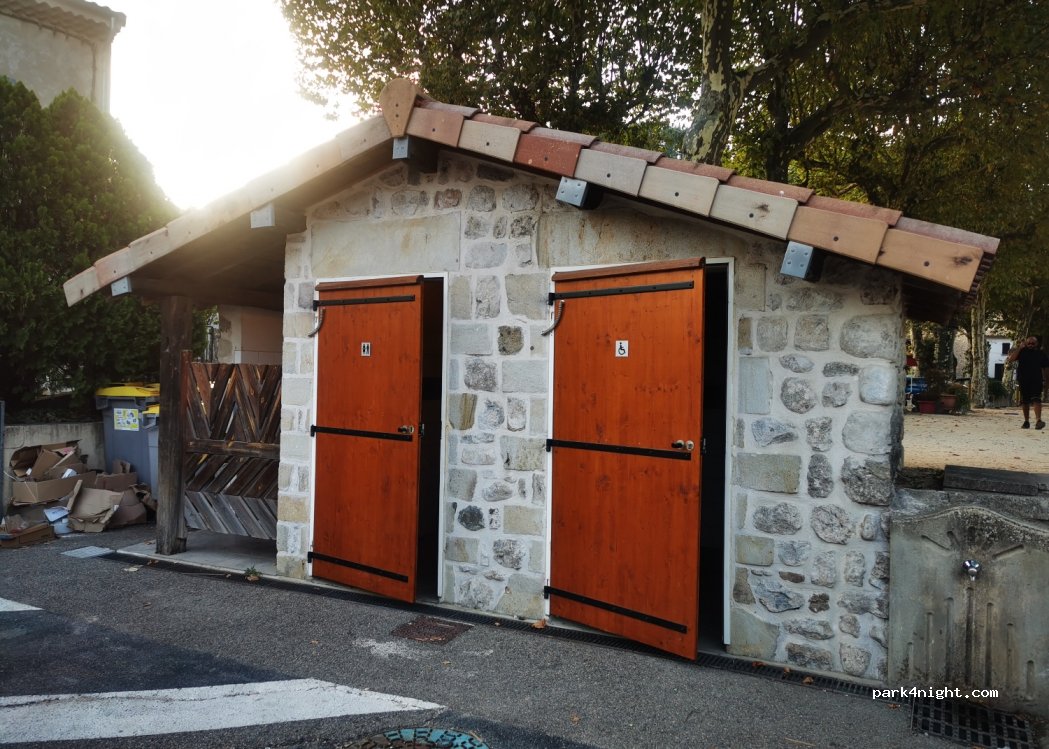 (07380) Jaujac - 157 Rue du Champ de Mars — foto