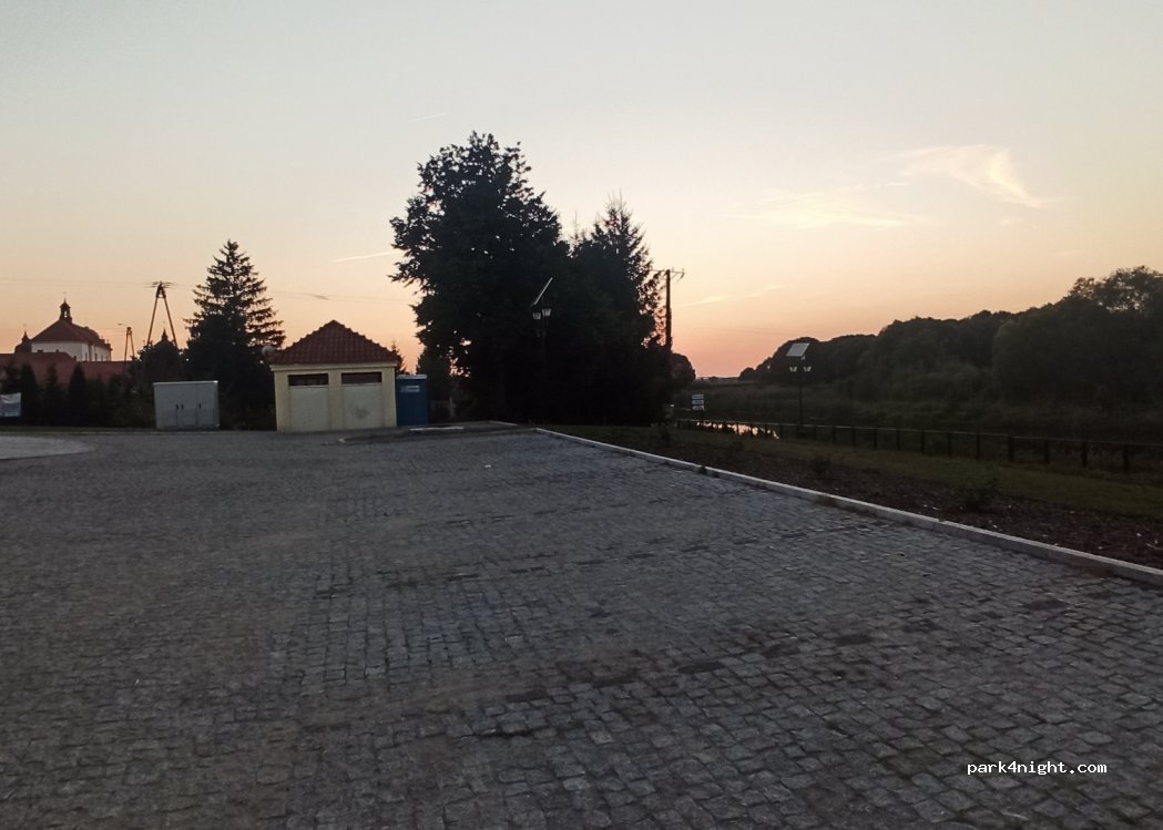 (16-080) Tykocin - 8 11 Listopada — foto 2