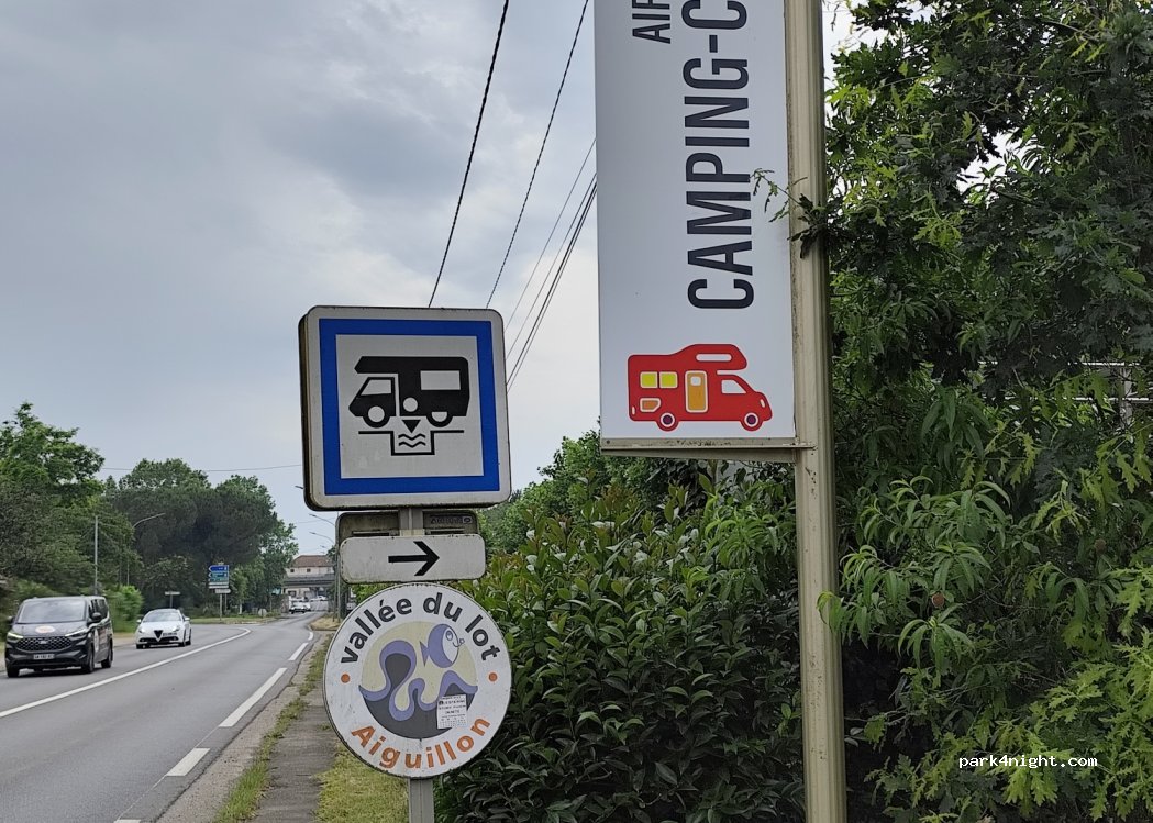 Aire de camping-car municipale du Vieux Moulin — foto 3