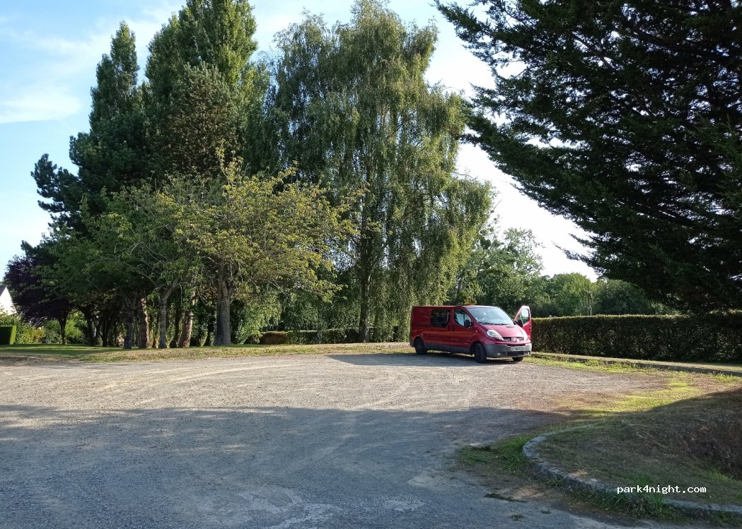 (35120) Dol-de-Bretagne - 14 Rue du Rouget — foto 2