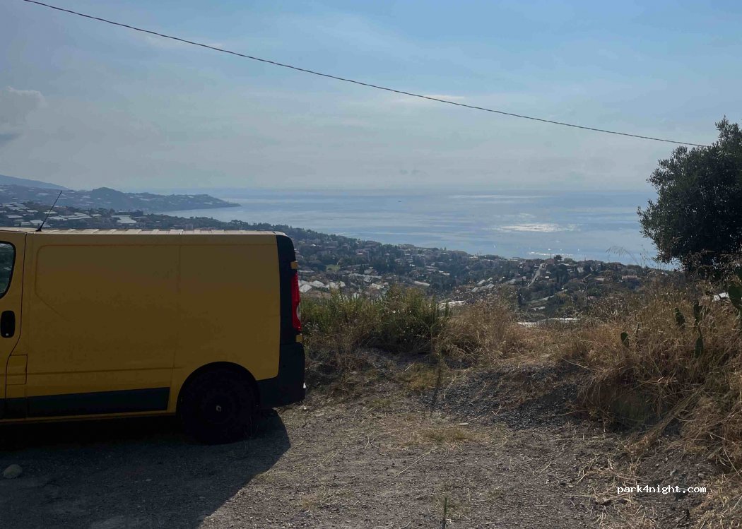 (18038) Sanremo - 89 Via Monte Ortigara — foto