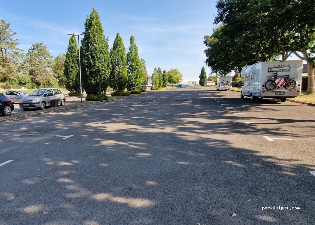 (53810) Changé - 8 Rue de la Batellerie — foto
