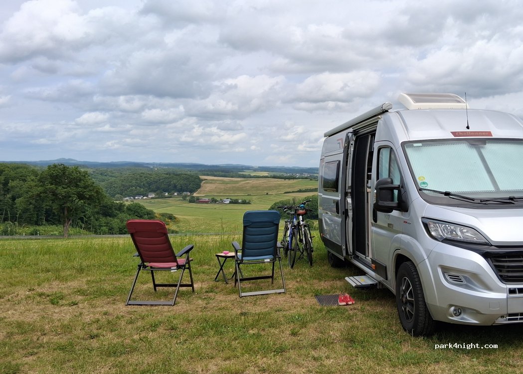 Wohnmobilhafen Feriendorf Pulvermaar — foto 5