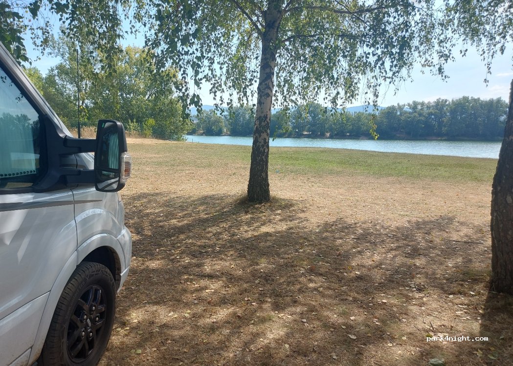 (915 01) Nové Mesto nad Váhom - Zelena Voda — foto 2