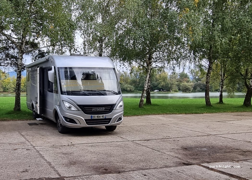(915 01) Nové Mesto nad Váhom - Zelena Voda — foto 4