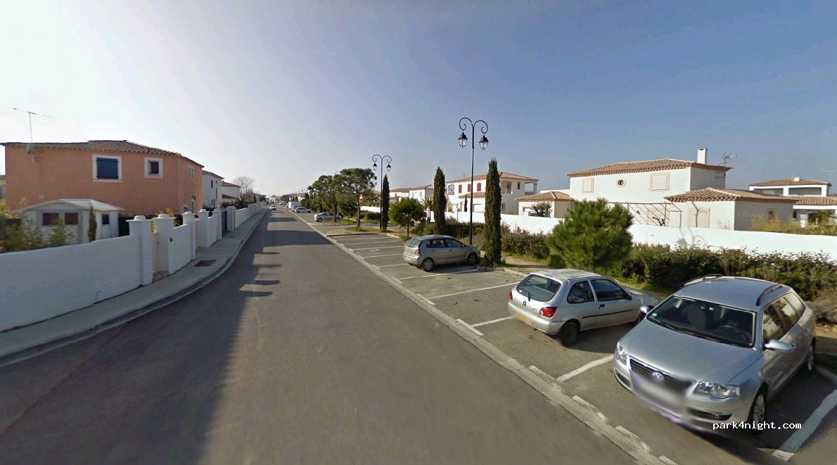 (30220) Aigues-Mortes - 326 Avenue de la Mont Joye — foto
