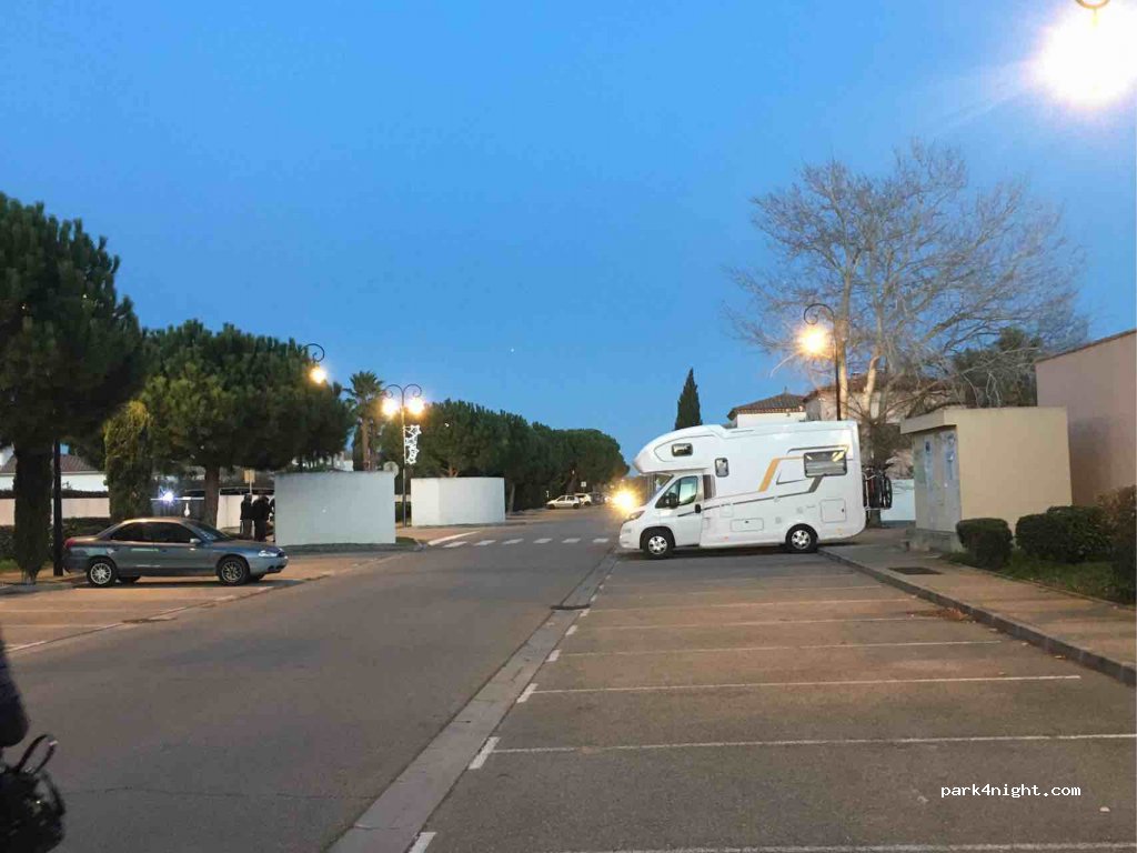 (30220) Aigues-Mortes - 326 Avenue de la Mont Joye — foto 3