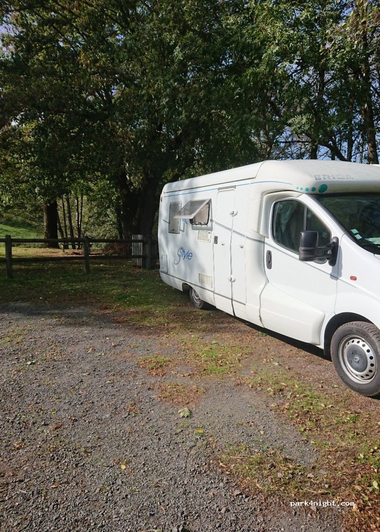 (15140) Saint-Martin-Valmeroux - Unnamed Road — foto 2