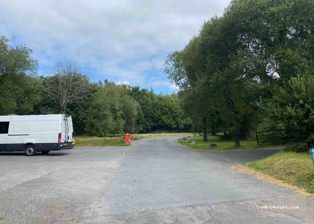 (SA14 6HU) Y Tymbl - 5 Heol Hirwaun Olau — foto 2