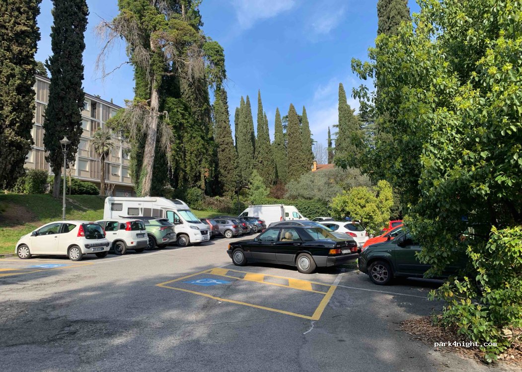 (25083) Gardone Riviera - 11 Via al Vittoriale — foto