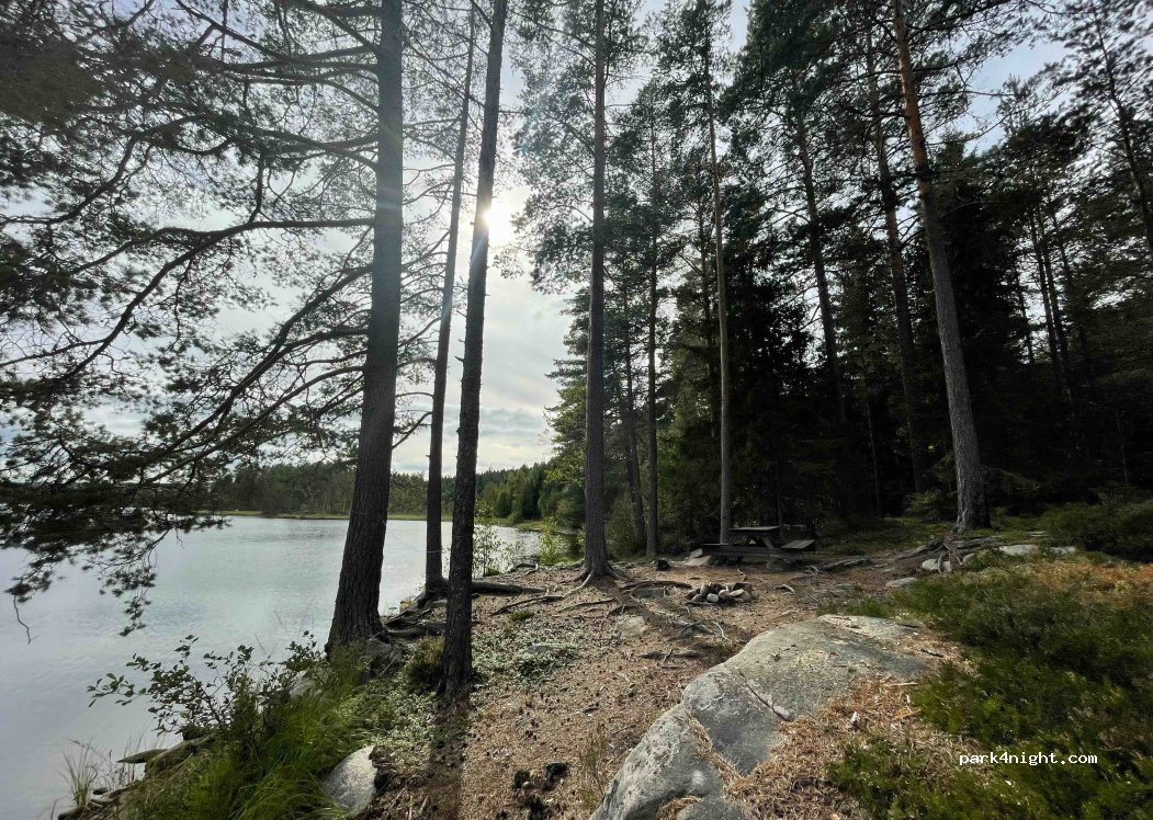 (686 97) Lysvik - Unnamed Road — foto