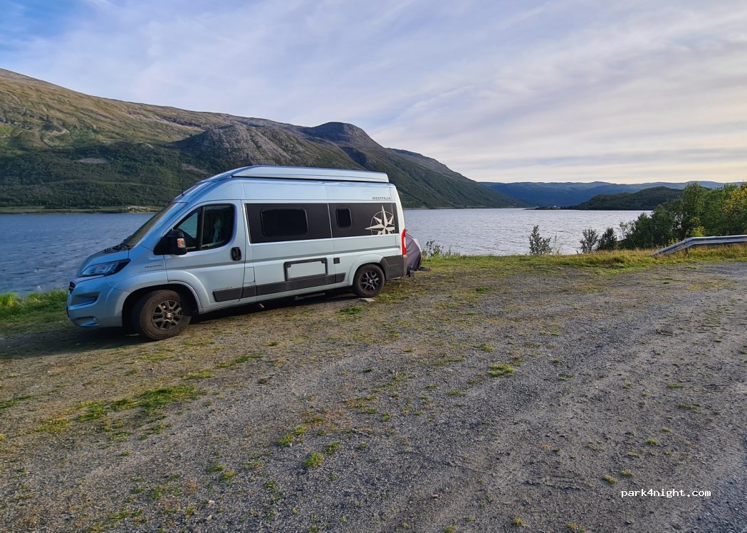 () Langfjordbotn - 289 Fv882 — foto 3