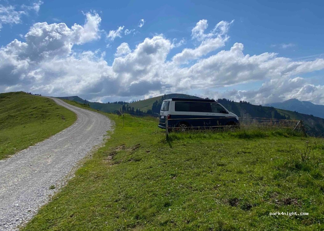 (3762) Erlenbach im Simmental - Unnamed Road — foto