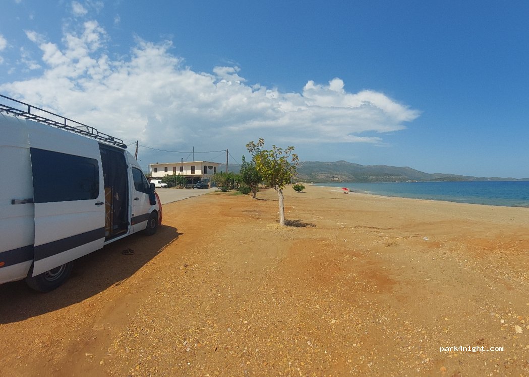 (230 70) Monemvasia - Unnamed Road — foto