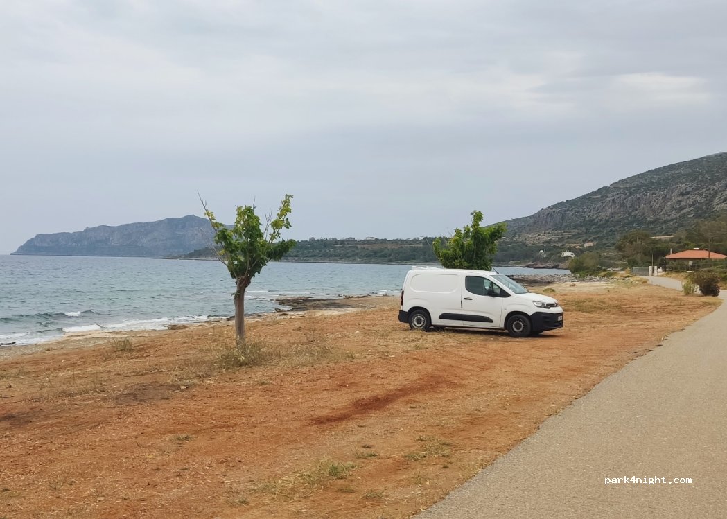 (230 70) Monemvasia - Unnamed Road — foto 2