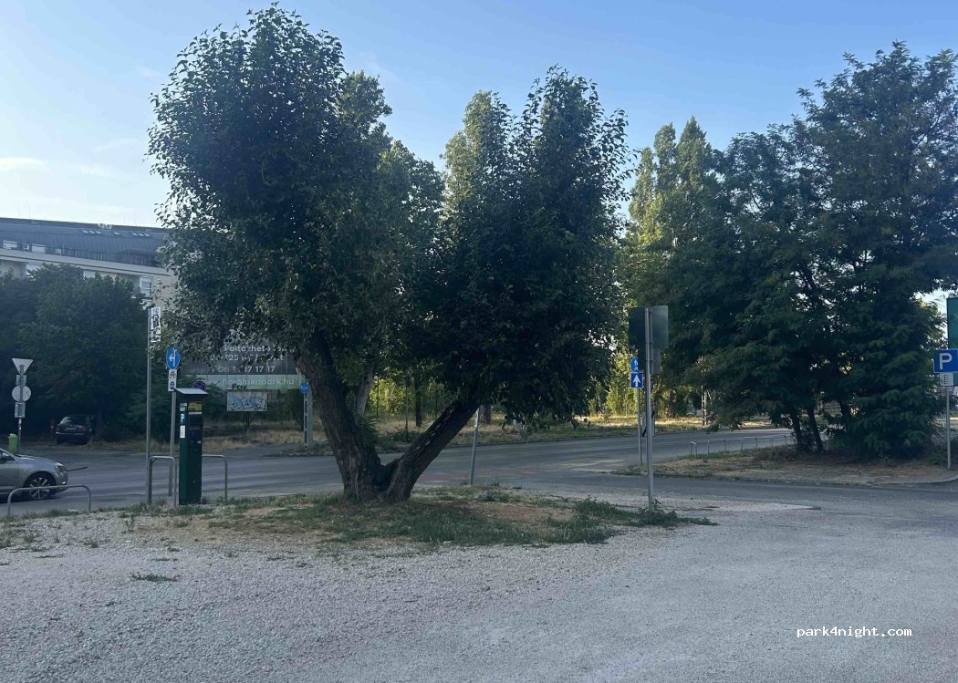 (1143) Budapest - 25 Utász utca — foto 4
