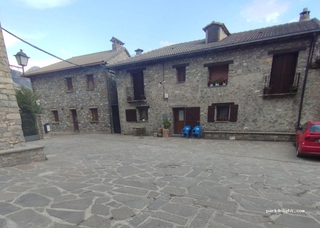(22375) Nerín - 8 Calle Única — foto 3
