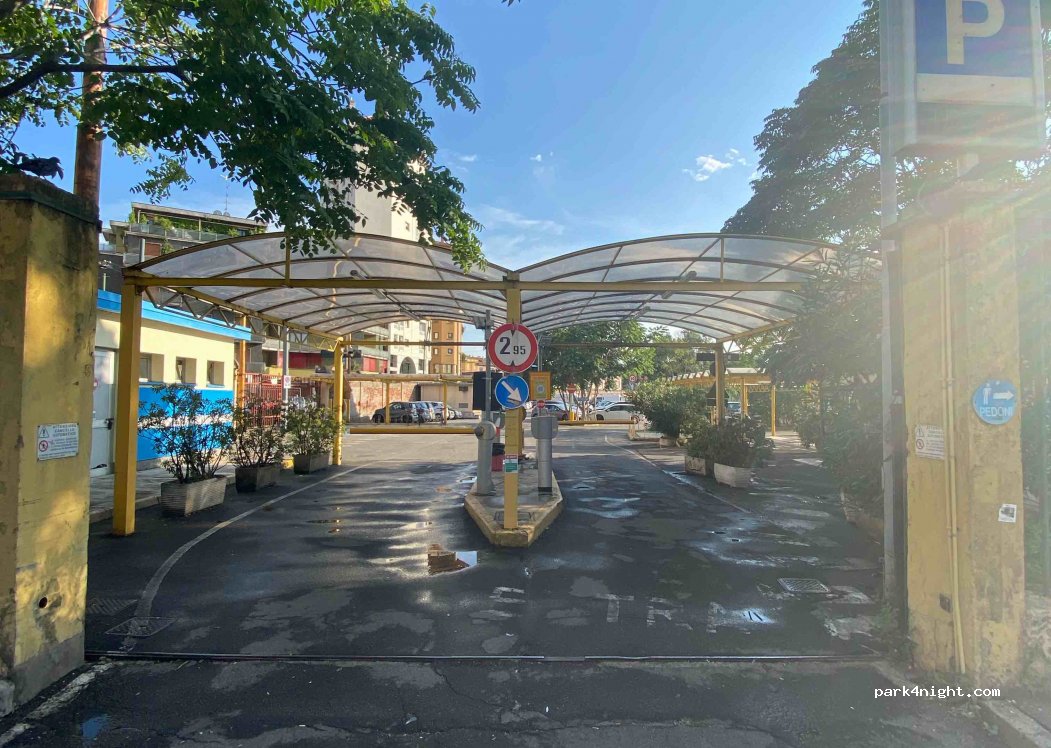 (20144) Milano - 4 Piazzale Stazione Genova — foto 3