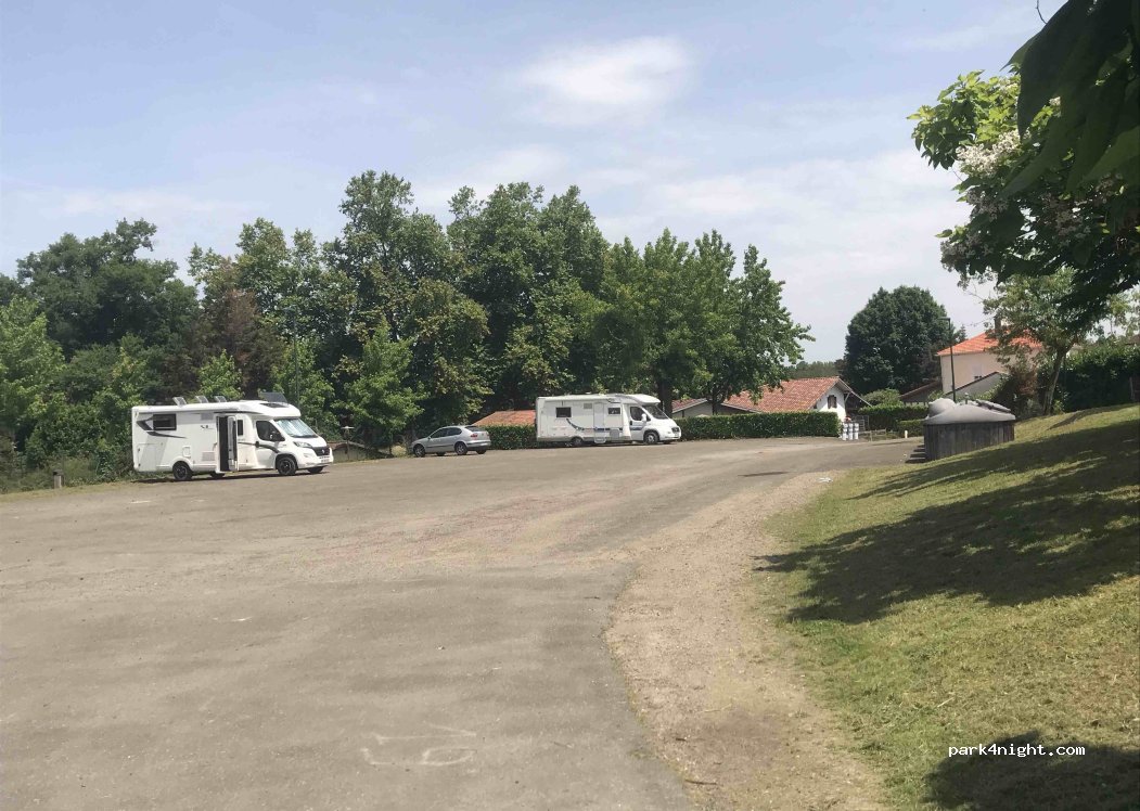 (40270) Cazères-sur-l'Adour - 173 Rue Gaston Phoebus — foto 5