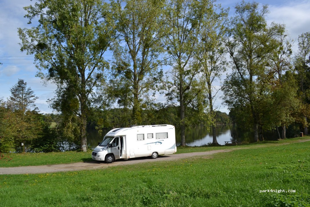 (87160) Mailhac-sur-Benaize - Mondon — foto