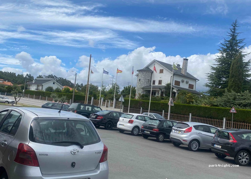 (4850) Cerdeirinhas - 48 Avenida Entroncamento — foto
