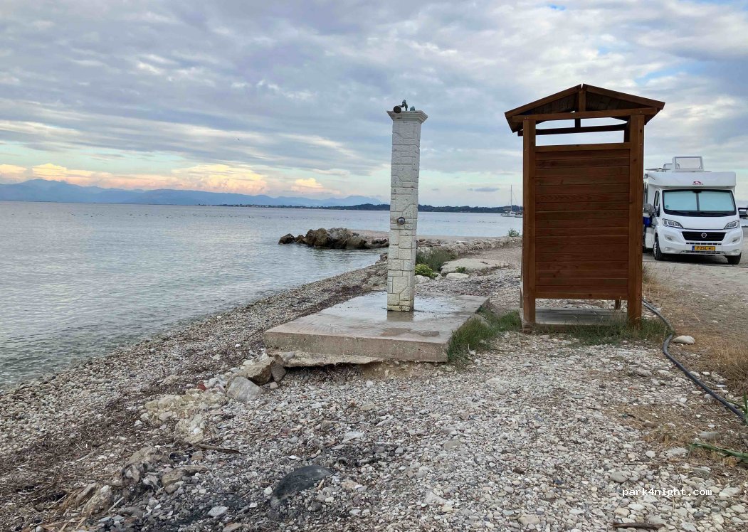 (490 80) Petriti - Unnamed Road — foto 3