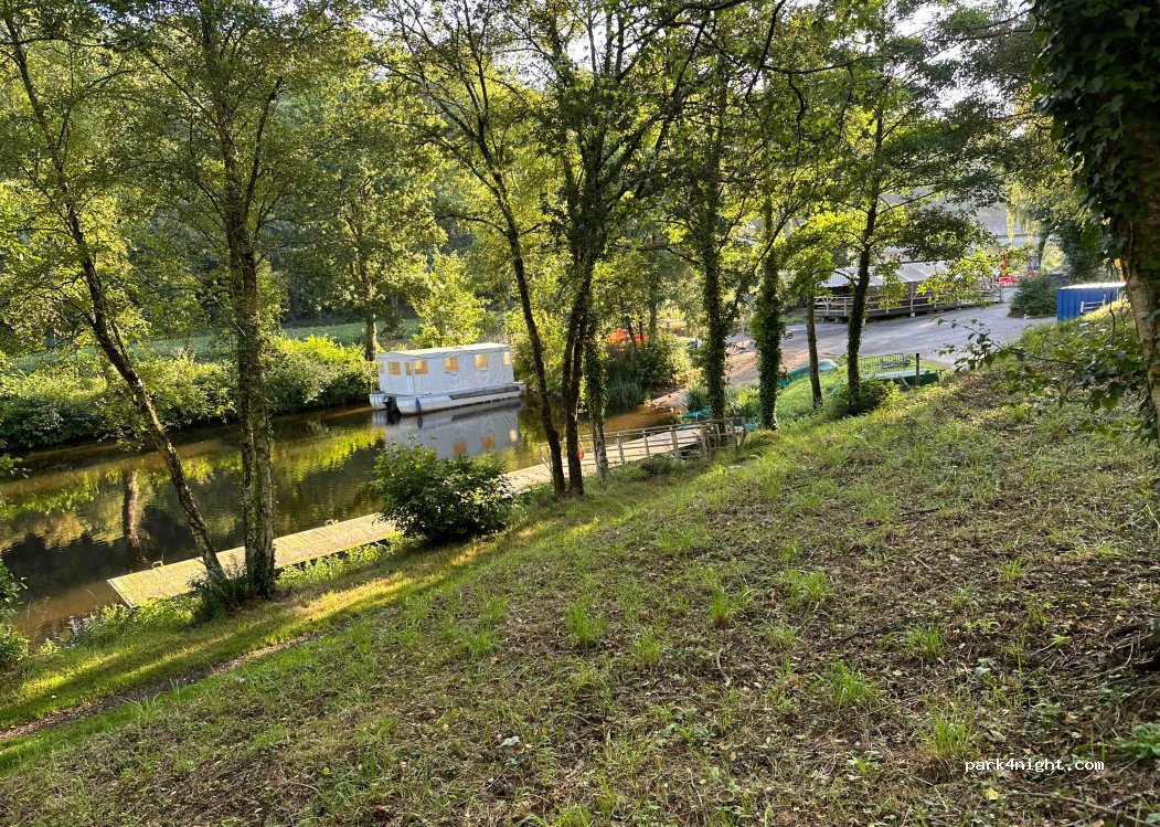 (29520) Châteauneuf-du-Faou - 1 Venelle du Pont — foto 2