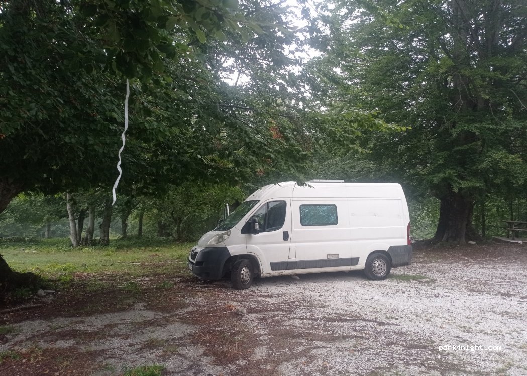 (660 33) Kato Nevrokopi - Unnamed Road — foto