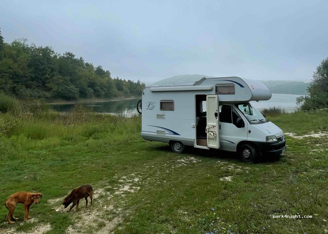 (R65J+27) Grlište - Unnamed Road — foto