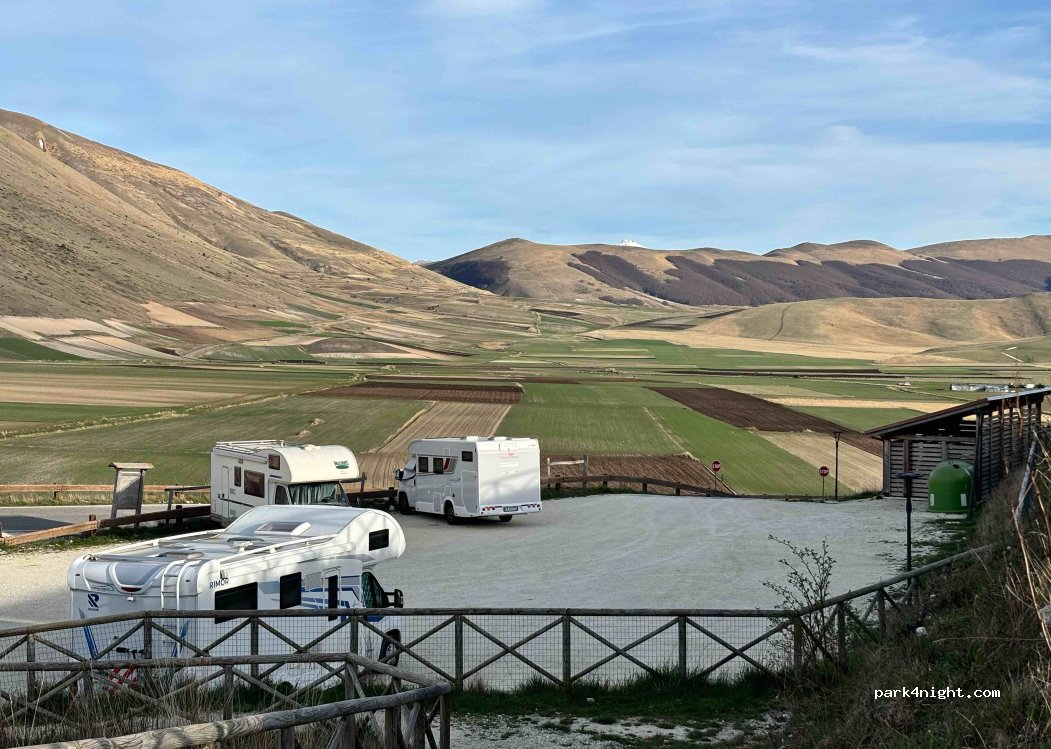 (06046) Castelluccio - SP477 — foto 3