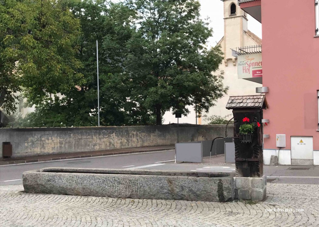 (39021) Latsch - 80A Haupstraße — foto