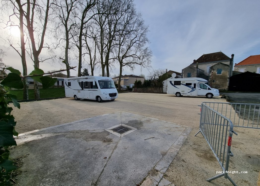 (17250) Saint-Porchaire - 4 Rue des Platanes — foto 3