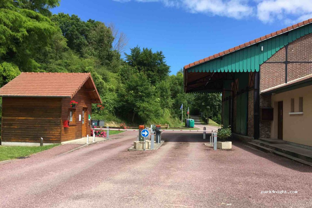 Camping Municipal — foto 2