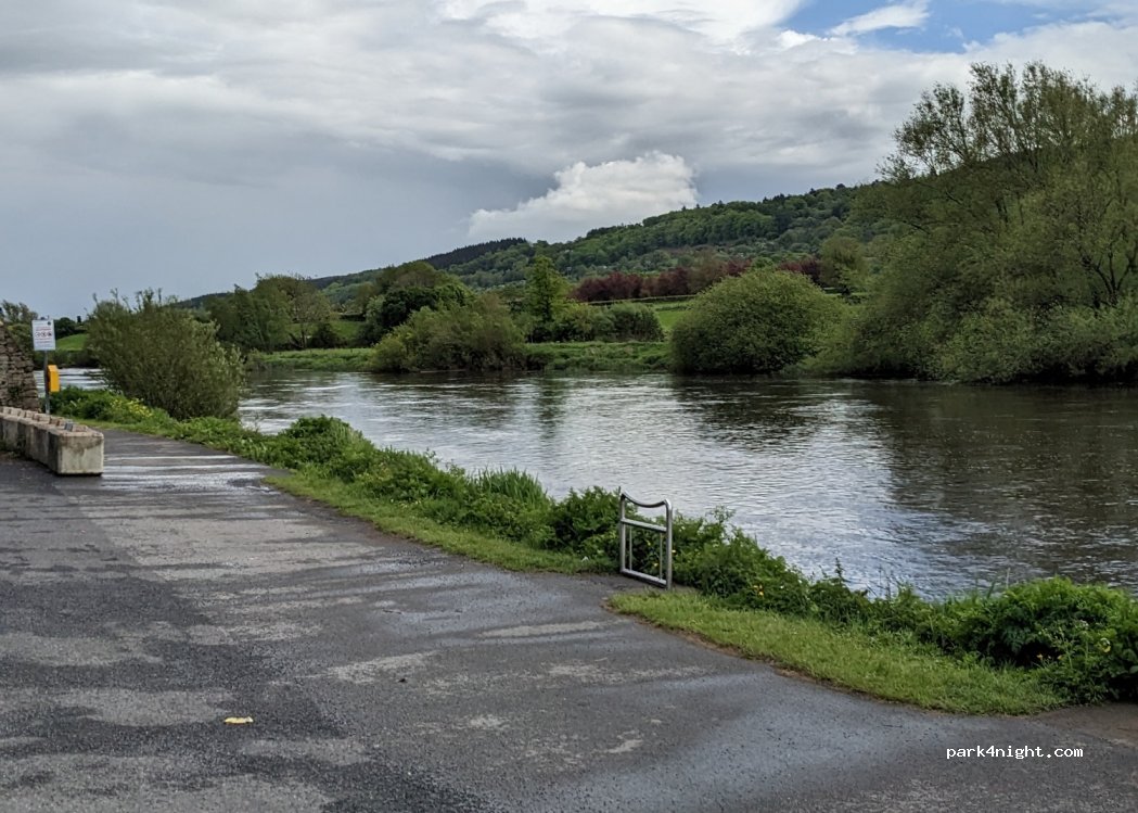 (E32 XN59) Clonmel Road - Deerpark — foto 3