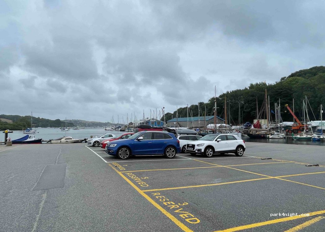 (TR10 8FG) Penryn - Commercial Road — foto 3