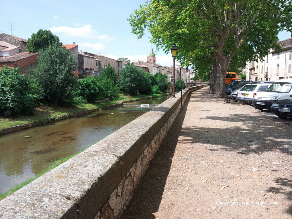 (34360) Saint-Chinian - Rue des Granières — foto