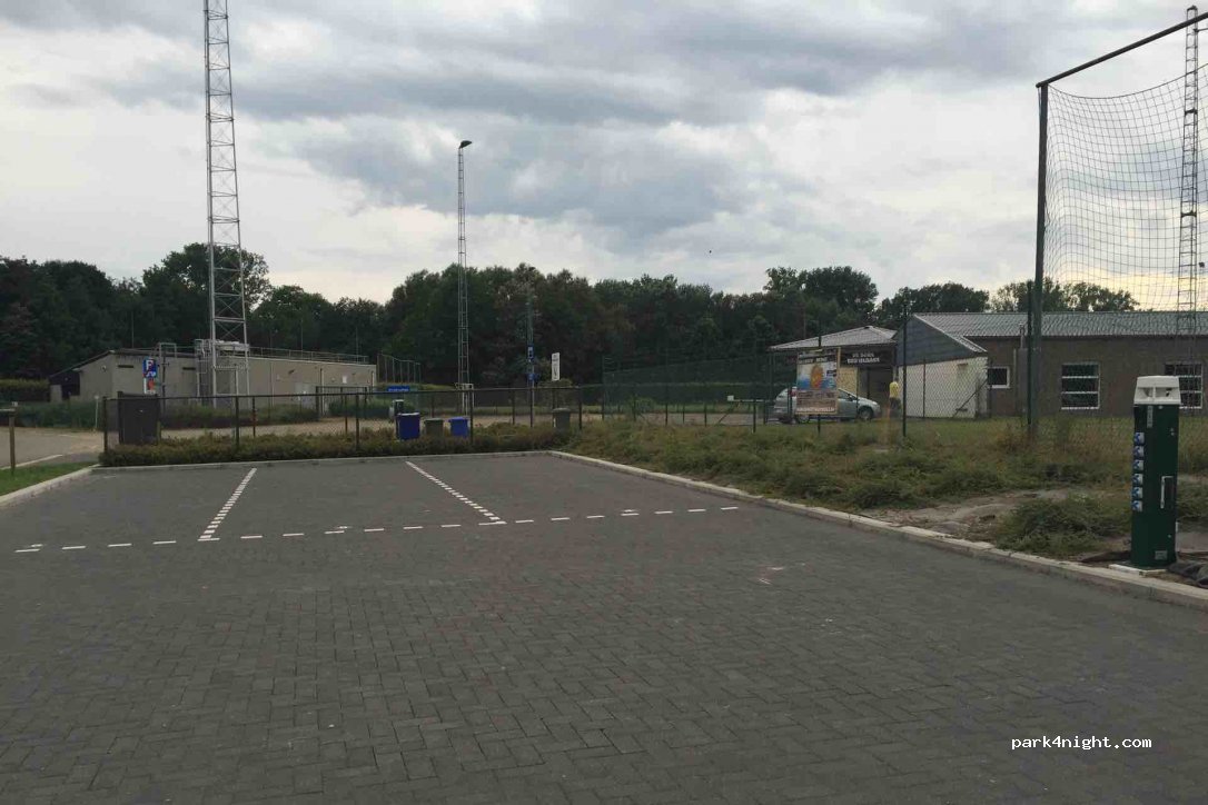 (3680) Maaseik - 8 Komweg — foto