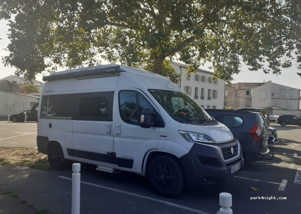 (17000) La Rochelle - 25 Rue du Rempart Saint-Claude — foto