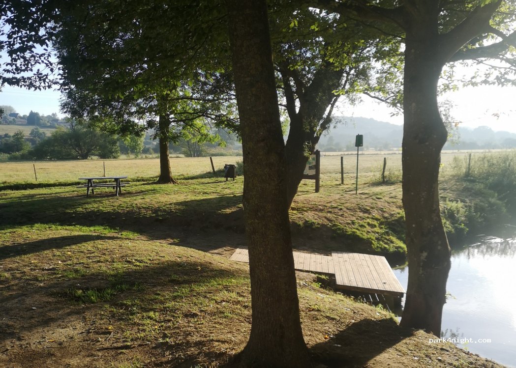(02120) Englancourt - Unnamed Road — foto