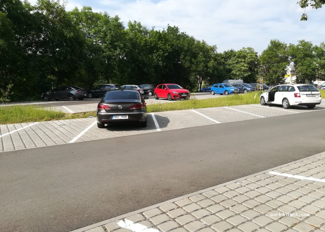 (360 01) Karlovy Vary - 820 Tomáše Garrigue Masaryka — foto 2
