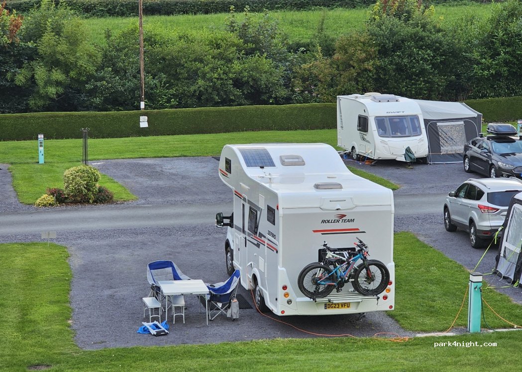 Bron Derw Touring Caravan Park — foto 4