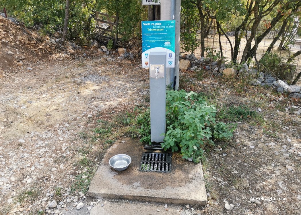 (51264) Jadranovo - 12 Ulica Perhata Ivice Ricića — foto