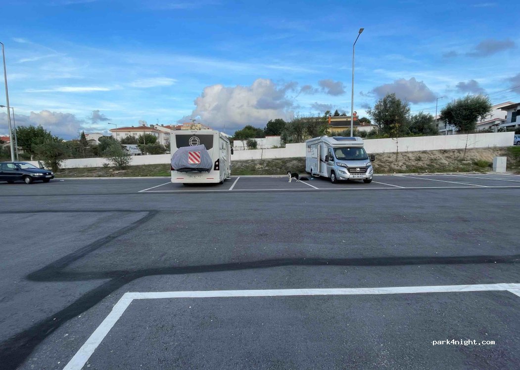 (3520-053) Nelas - 4 Rua do Peso — foto 4