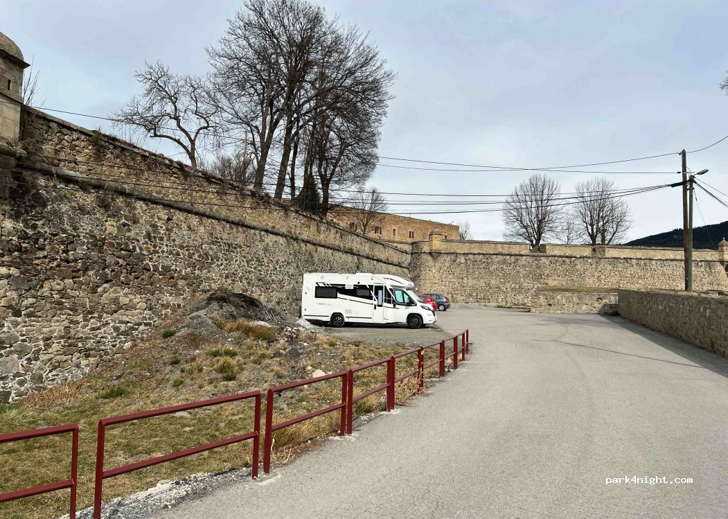 (66210) Mont-Louis - 6 Boulevard Vauban — foto 2