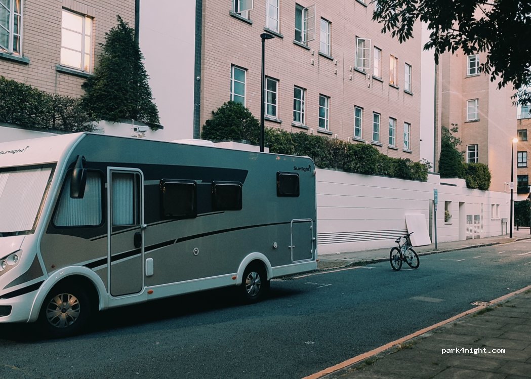 (E14 8BY) London - 1 Roy Square — foto