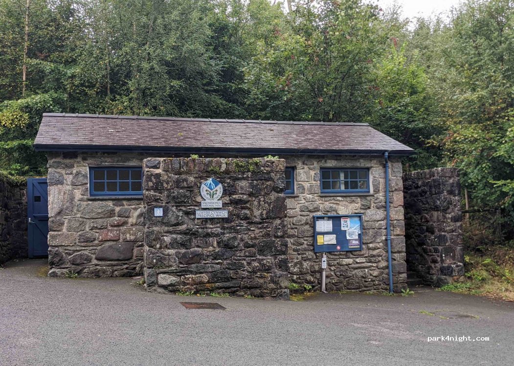 (LL40 2NG) Dolgellau - Unnamed Road — foto 2